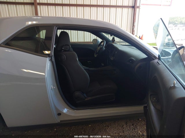 Продаж на аукціоні авто 2022 Dodge Challenger Gt, vin: 2C3CDZJGXNH105783, номер лоту: 45876353