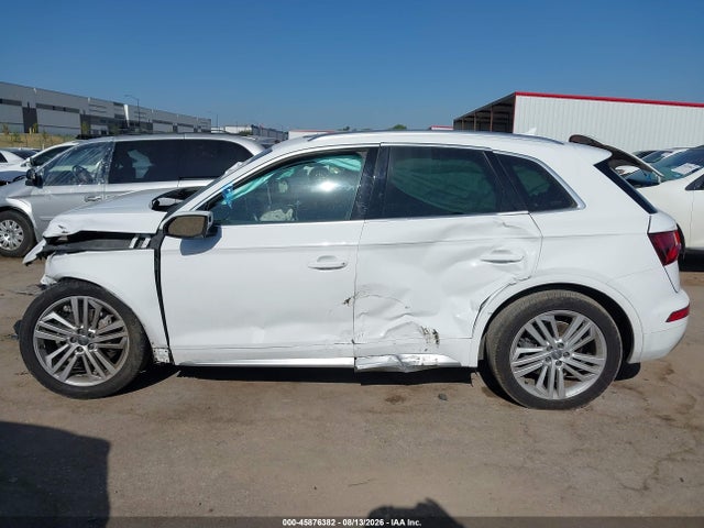 Продаж на аукціоні авто 2018 Audi Q5 2.0t Premium/2.0t Tech Premium, vin: WA1BNAFY3J2139889, номер лоту: 45876382