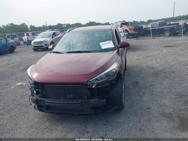 Продаж на аукціоні авто 2018 Hyundai Tucson Sel, vin: KM8J33A4XJU611383, номер лоту: 45876414