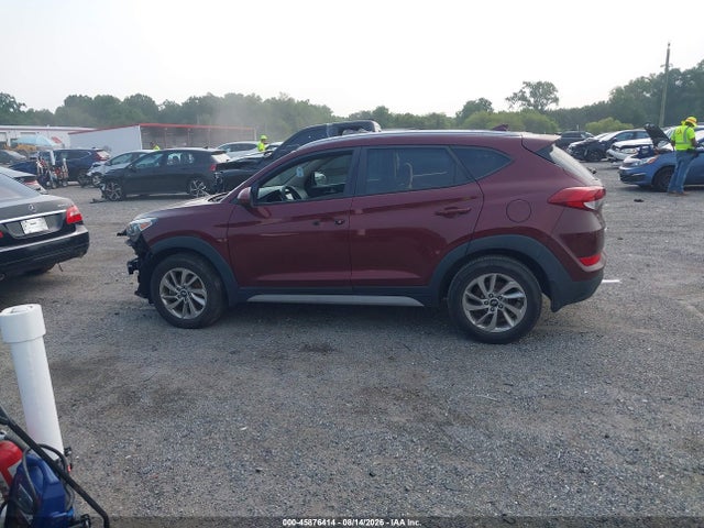 Продаж на аукціоні авто 2018 Hyundai Tucson Sel, vin: KM8J33A4XJU611383, номер лоту: 45876414