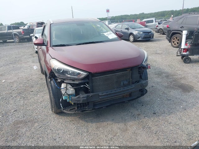 Продаж на аукціоні авто 2018 Hyundai Tucson Sel, vin: KM8J33A4XJU611383, номер лоту: 45876414