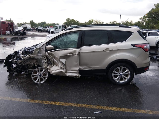 Aukcja sprzedaży 2018 Ford Escape Se, vin: 1FMCU9GD3JUA35345, numer aukcji: 45876418