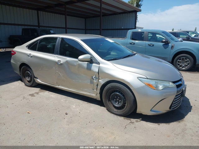 Продаж на аукціоні авто 2015 Toyota Camry Hybrid Le, vin: 4T1BD1FK3FU162181, номер лоту: 45876467