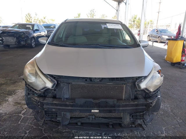 KIA FORTE LX 2016 KNAFK4A66G5449434 Image 13