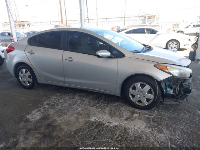 KIA FORTE LX 2016 KNAFK4A66G5449434 Image 14