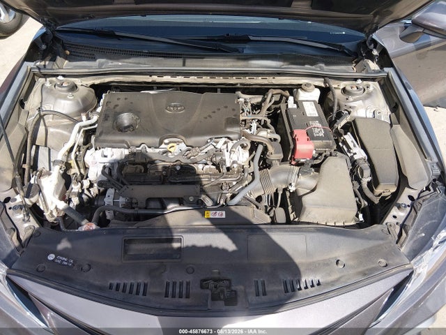 45876673 :رقم المزاد ، 4T1C11AK8NU640002 vin ، 2022 Toyota Camry Le مزاد بيع