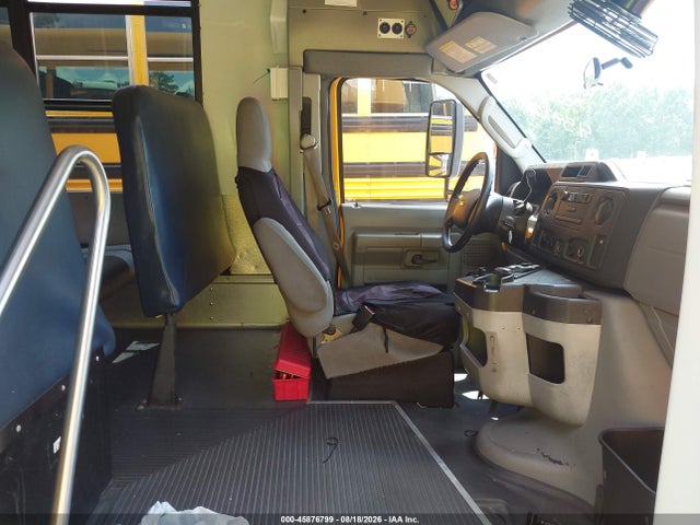 2016 Ford Bus E-450 Cutaway მანქანა იყიდება აუქციონზე, vin: 1FDFE4FS7GDC55206, აუქციონის ნომერი: 45876799