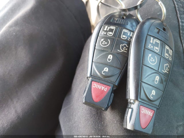 45876818 :رقم المزاد ، 2C4RC1BG1FR628193 vin ، 2015 Chrysler Town & Country Touring مزاد بيع