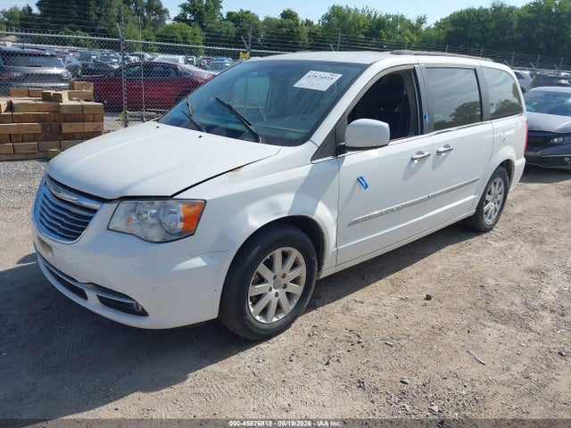 45876818 :رقم المزاد ، 2C4RC1BG1FR628193 vin ، 2015 Chrysler Town & Country Touring مزاد بيع