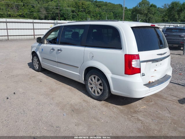 45876818 :رقم المزاد ، 2C4RC1BG1FR628193 vin ، 2015 Chrysler Town & Country Touring مزاد بيع