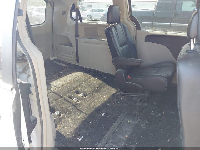 45876818 :رقم المزاد ، 2C4RC1BG1FR628193 vin ، 2015 Chrysler Town & Country Touring مزاد بيع