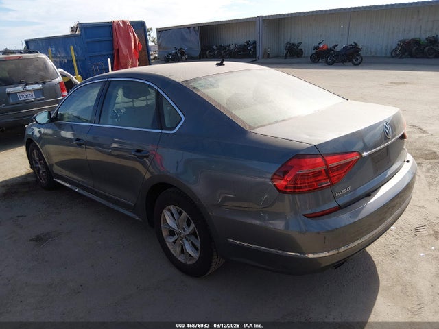 Продажа на аукционе авто 2016 Volkswagen Passat 1.8t S, vin: 1VWAT7A3XGC049239, номер лота: 45876982