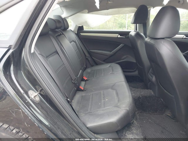 2015 Volkswagen Passat 1.8t Wolfsburg Edition მანქანა იყიდება აუქციონზე, vin: 1VWAT7A37FC049875, აუქციონის ნომერი: 45876999