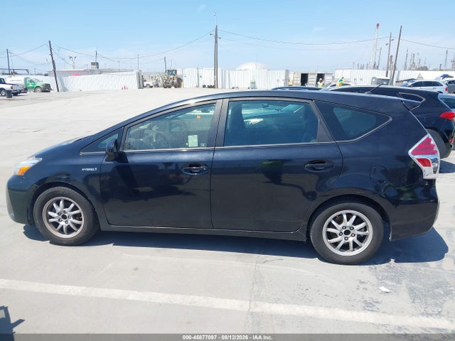 Toyota Prius V Two 2015 JTDZN3EU3FJ027816 Image 14