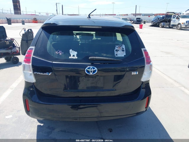 Toyota Prius V Two 2015 JTDZN3EU3FJ027816 Image 16