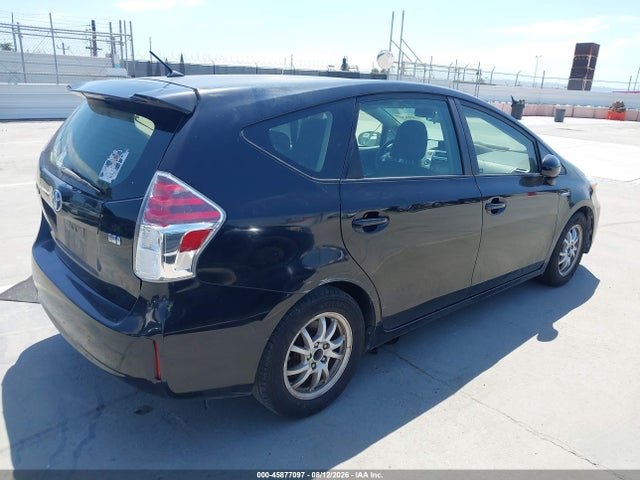 Toyota Prius V Two 2015 JTDZN3EU3FJ027816 Image 4