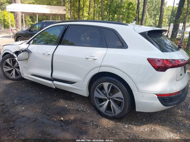 WA15AAGE3RB030681 Audi Q8 E-tron Premium Plus Quattro