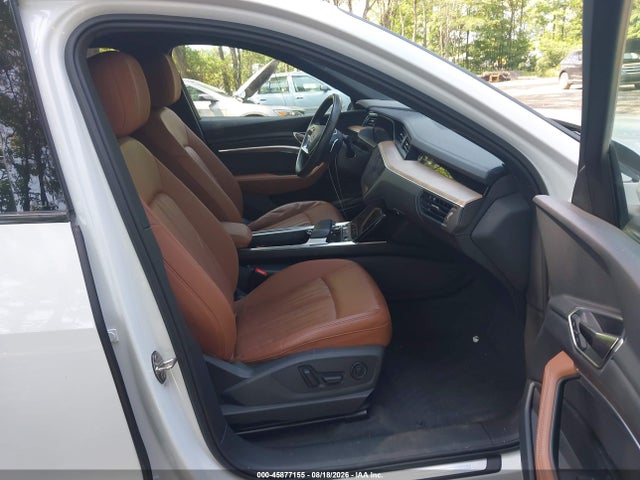 WA15AAGE3RB030681 Audi Q8 E-tron Premium Plus Quattro