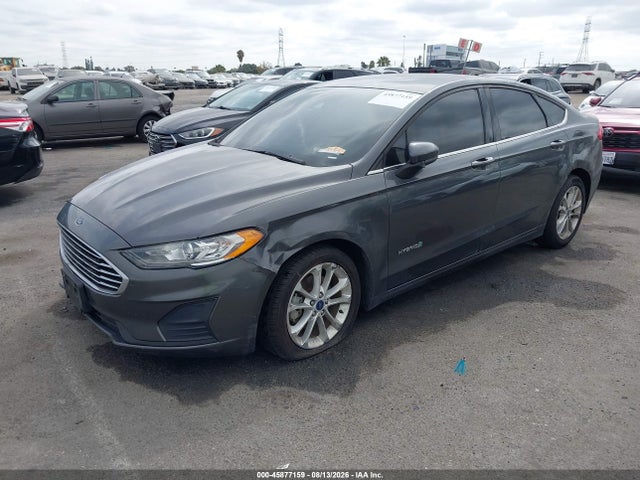 Ford Fusion Hybrid Se 2019 3FA6P0LU1KR200138 Image 2