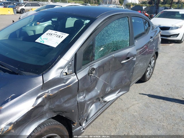 Продажа на аукционе авто 2020 Nissan Versa Sv Xtronic Cvt, vin: 3N1CN8EV2LL827557, номер лота: 45877183
