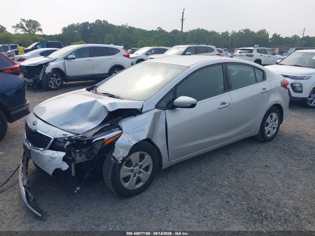 45877186 :رقم المزاد ، 3KPFK4A74HE125867 vin ، 2017 Kia Forte Lx مزاد بيع