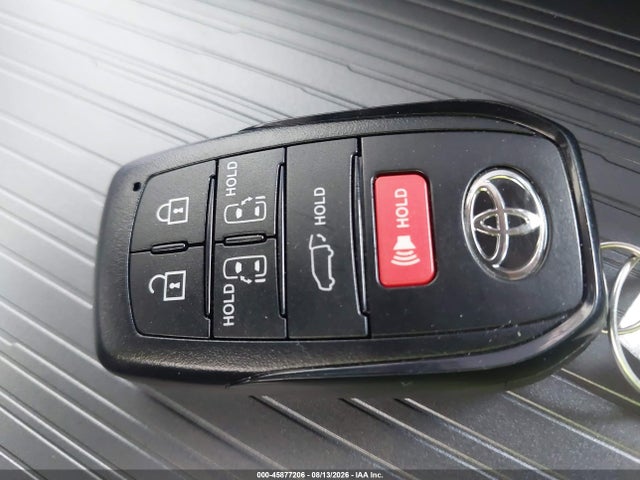 45877206 :رقم المزاد ، 5TDYRKECXTS333380 vin ، 2026 Toyota Sienna Xle مزاد بيع
