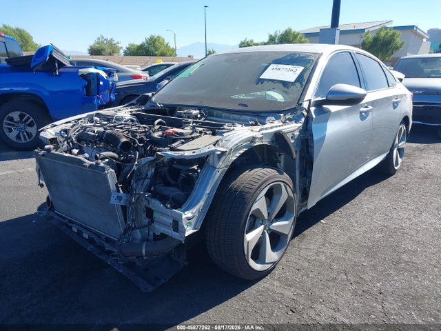 Honda Accord Touring 2018 1HGCV1F91JA041647 Image 2