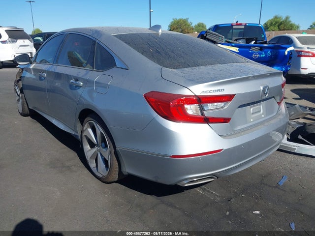Honda Accord Touring 2018 1HGCV1F91JA041647 Image 3
