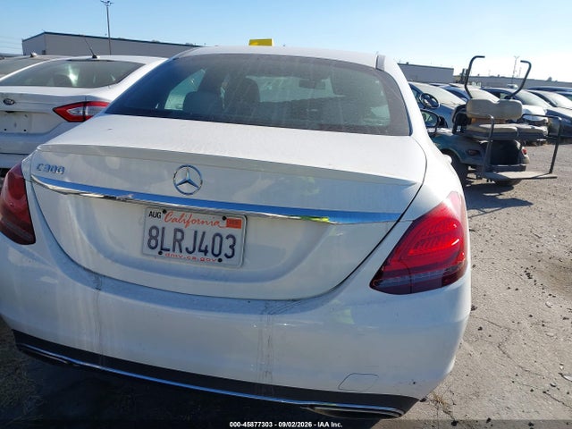 Mercedes-Benz C 300 2019 55SWF8DB3KU322704 Image 17