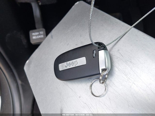 Продажа на аукционе авто 2021 Jeep Grand Cherokee Laredo X 4x2, vin: 1C4RJEAG7MC551155, номер лота: 45877349