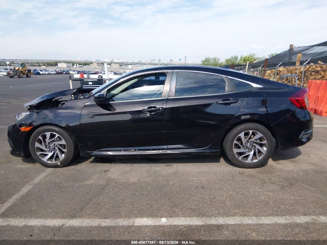 Продажа на аукционе авто 2017 Honda Civic Ex, vin: 2HGFC2F72HH537768, номер лота: 45877357