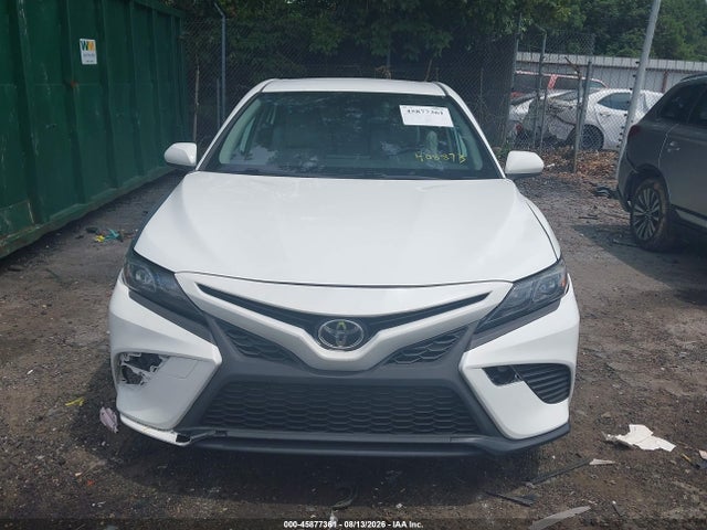 45877361 :رقم المزاد ، 4T1G11AKXMU408873 vin ، 2021 Toyota Camry Se مزاد بيع