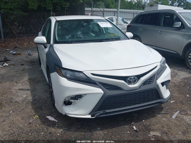 45877361 :رقم المزاد ، 4T1G11AKXMU408873 vin ، 2021 Toyota Camry Se مزاد بيع