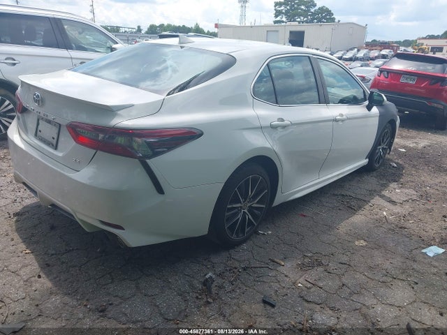 45877361 :رقم المزاد ، 4T1G11AKXMU408873 vin ، 2021 Toyota Camry Se مزاد بيع