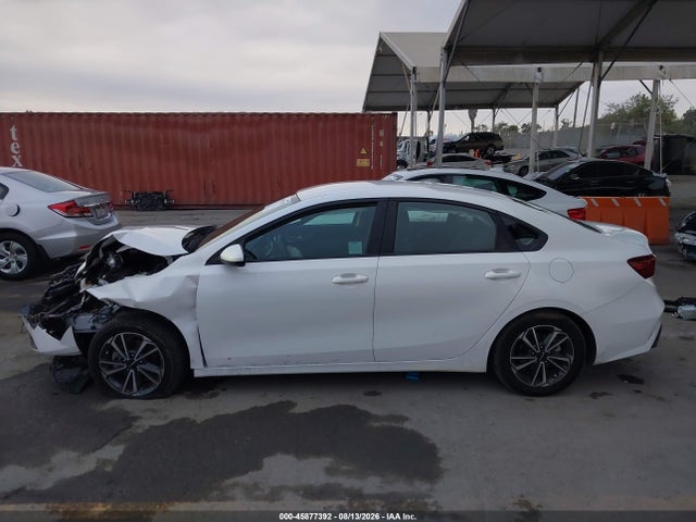 Продажа на аукционе авто 2022 Kia Forte Lxs, vin: 3KPF24AD0NE501949, номер лота: 45877392