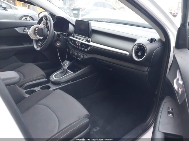 Продажа на аукционе авто 2022 Kia Forte Lxs, vin: 3KPF24AD0NE501949, номер лота: 45877392