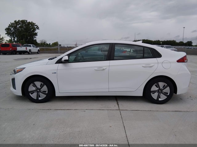 Продаж на аукціоні авто 2020 Hyundai Ioniq Hybrid Blue, vin: KMHC65LC7LU233221, номер лоту: 45877589