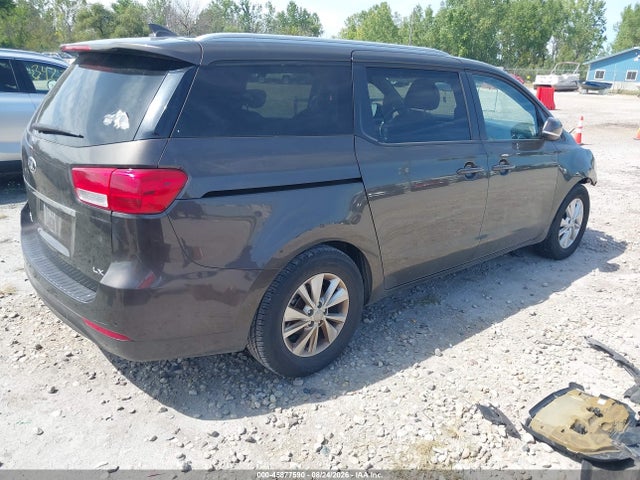45877590 :رقم المزاد ، KNDMB5C14H6333405 vin ، 2017 Kia Sedona Lx مزاد بيع