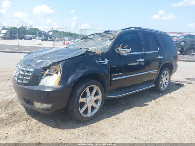 45877591 :رقم المزاد ، 1GYS3BEF8DR154217 vin ، 2013 Cadillac Escalade Luxury مزاد بيع