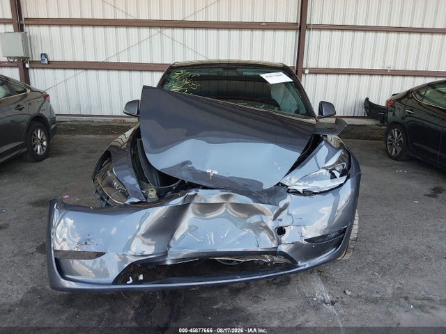 Продажа на аукционе авто 2023 Tesla Model Y Awd/long Range Dual Motor All-wheel Drive, vin: 7SAYGAEE6PF706347, номер лота: 45877666
