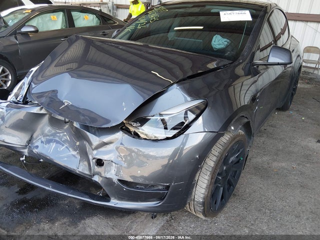Продажа на аукционе авто 2023 Tesla Model Y Awd/long Range Dual Motor All-wheel Drive, vin: 7SAYGAEE6PF706347, номер лота: 45877666
