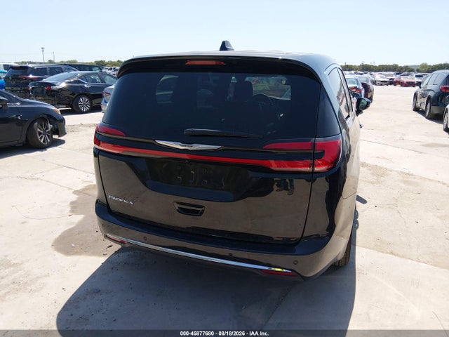 Chrysler Pacifica Select 2026 2C4RC1BG2TR155383 Image 16
