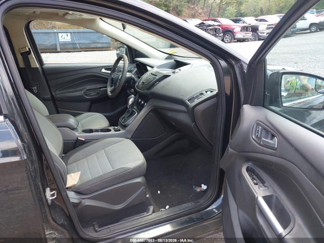 Продажа на аукционе авто 2013 Ford Escape Se, vin: 1FMCU9GX2DUD30354, номер лота: 45877683