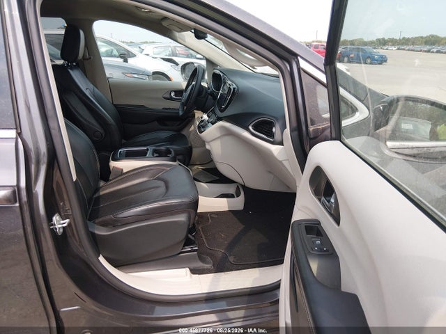 Продажа на аукционе авто 2022 Chrysler Pacifica Touring L, vin: 2C4RC1BG0NR215308, номер лота: 45877726