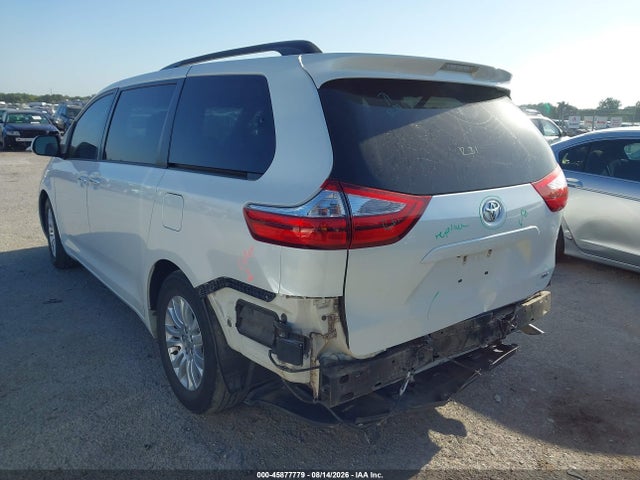 Продаж на аукціоні авто 2015 Toyota Sienna Xle 8 Passenger, vin: 5TDYK3DC9FS677718, номер лоту: 45877779