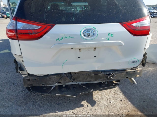 Продаж на аукціоні авто 2015 Toyota Sienna Xle 8 Passenger, vin: 5TDYK3DC9FS677718, номер лоту: 45877779