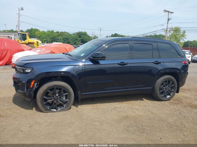 45877794 :رقم المزاد ، 1C4RJYB60P8892461 vin ، 2023 Jeep Grand Cherokee 4xe 30th Anniversary مزاد بيع