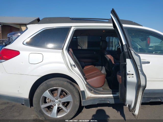 45877807 :رقم المزاد ، 4S4BRBPC5E3294040 vin ، 2014 Subaru Outback 2.5i Limited مزاد بيع