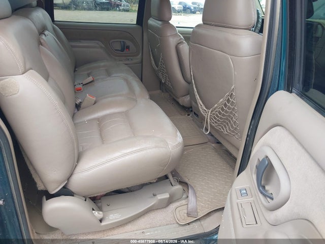 Aukcja sprzedaży 1998 Chevrolet Suburban 1500, vin: 1GNFK16R6WJ325715, numer aukcji: 45877908