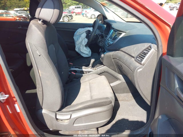 Продажа на аукционе авто 2016 Hyundai Tucson Se, vin: KM8J3CA46GU217081, номер лота: 45878109